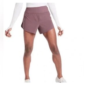 Athleta Run With It Women's Athletic Shorts in Mauve, size L